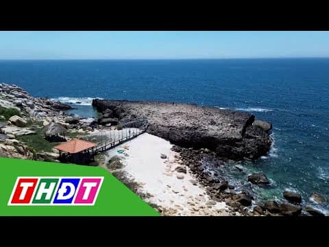 Hang Rái: Nơi giao hòa giữa bãi đá cổ và biển xanh - Hình 1