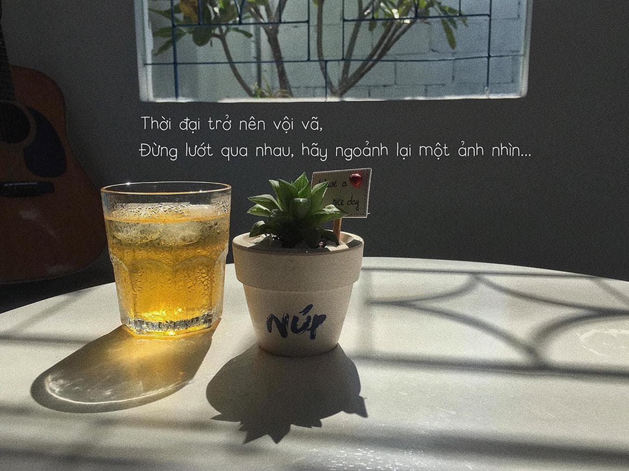 Núp Cafe: Góc vintage thoáng chút hoài niệm - Hình 8
