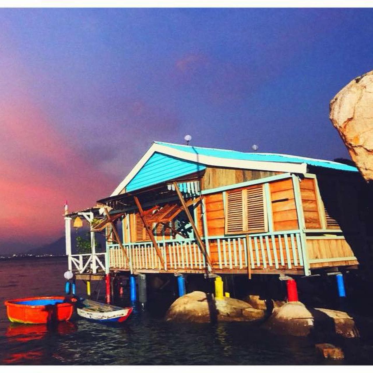 Năm Ty Quán: Fresh Seafood and Stunning Views in Bình Lập - Hình 5