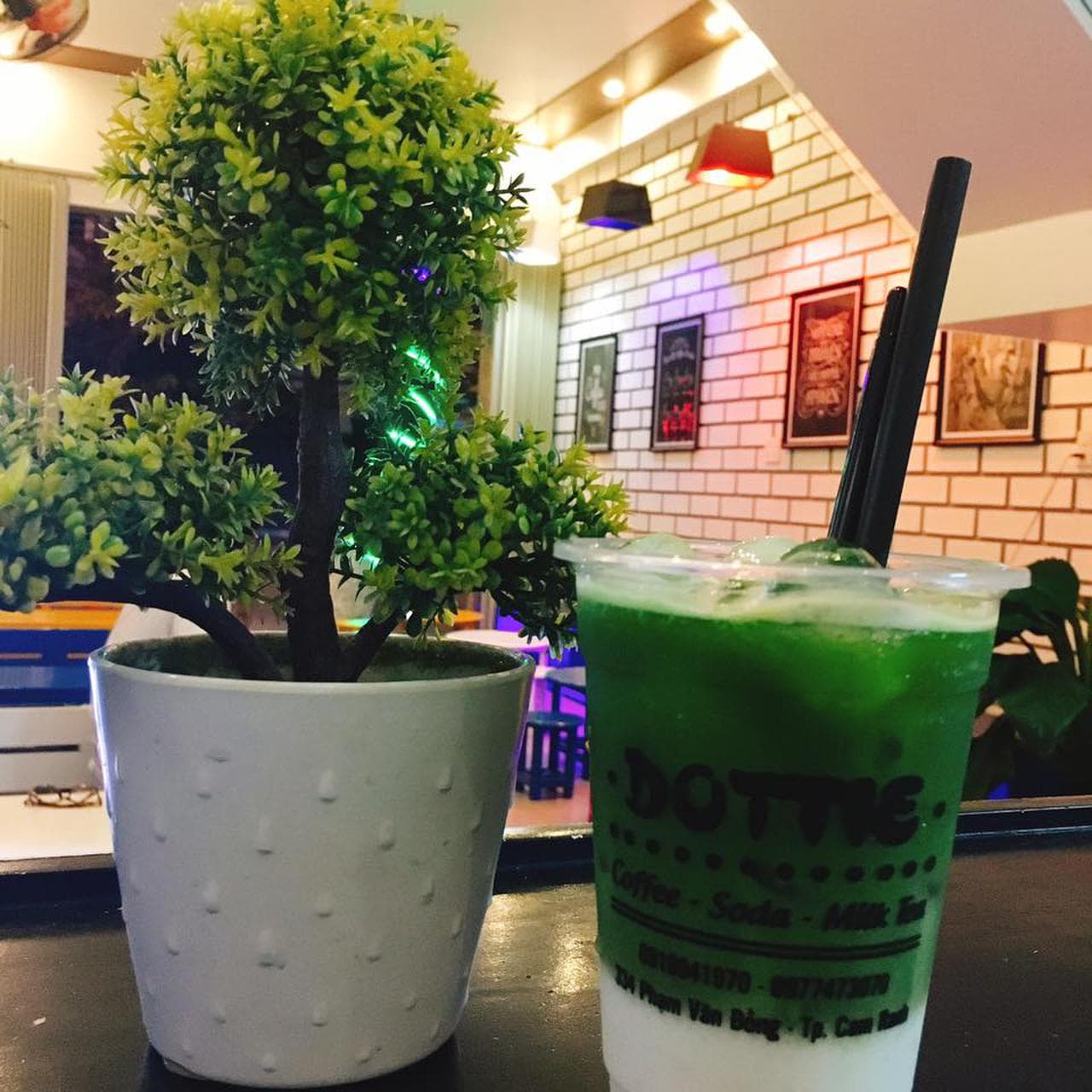 Dottie Coffee and Tea: Relaxation, Taste, and Open Space for Young People - Hình 5