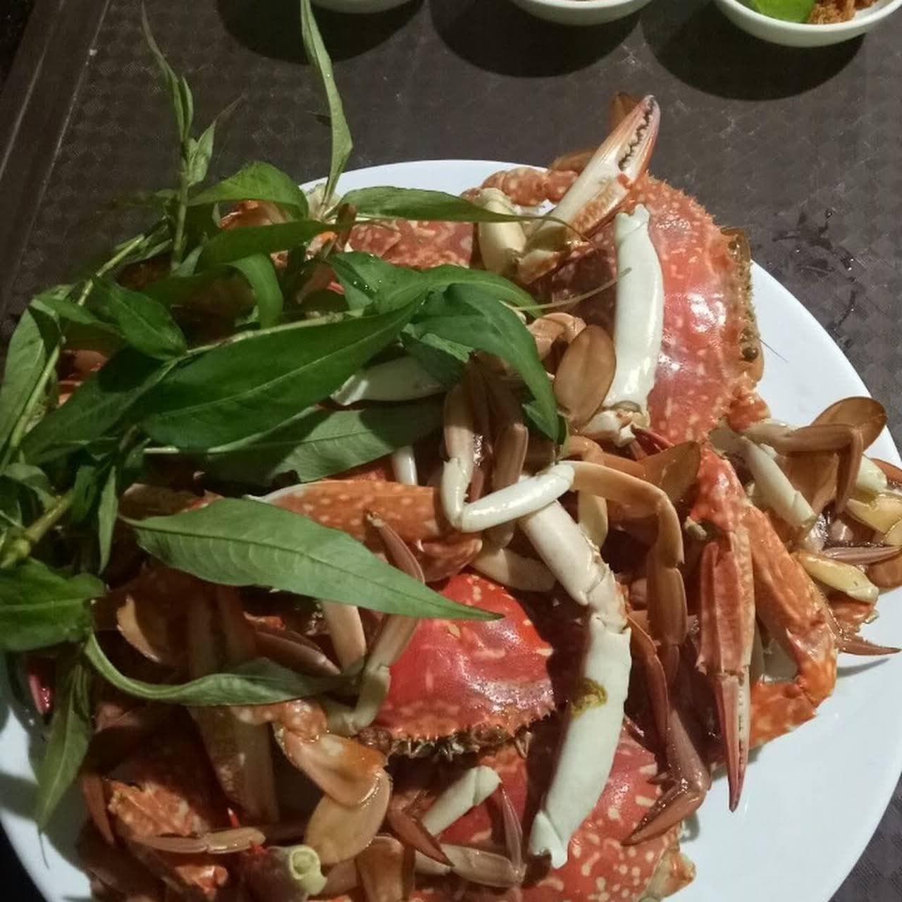 Cầu Mới Restaurant: Fresh Seafood, Perfect Ocean Flavors - Hình 1