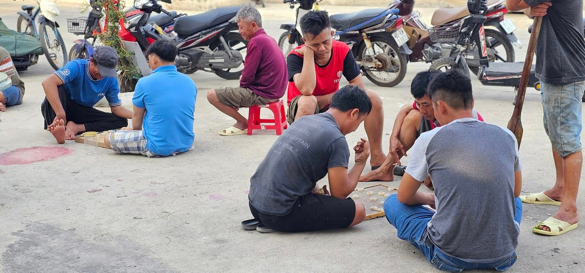 Vịnh Vĩnh Hy: Thiên đường biển hoang sơ thơ mộng - Hình 14
