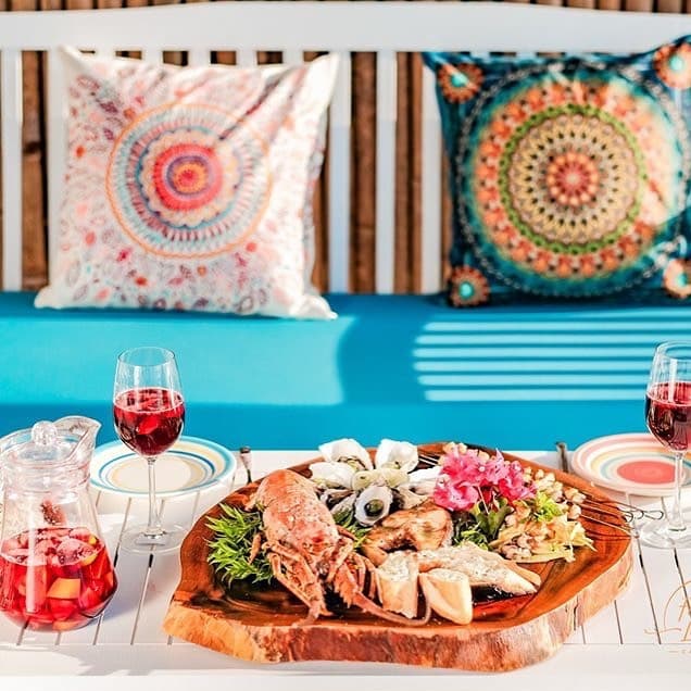 Floating Lounge Cam Ranh: Sunset Dining & Ocean Adventures - Hình 1