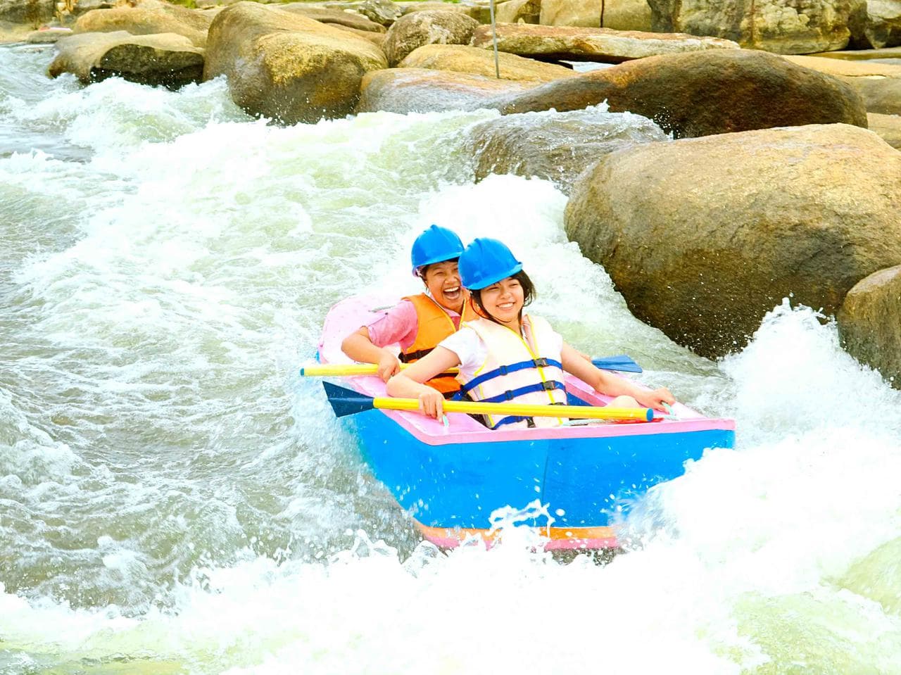 Waterland: A journey of natural exploration and adventurous challenges. - Hình 5