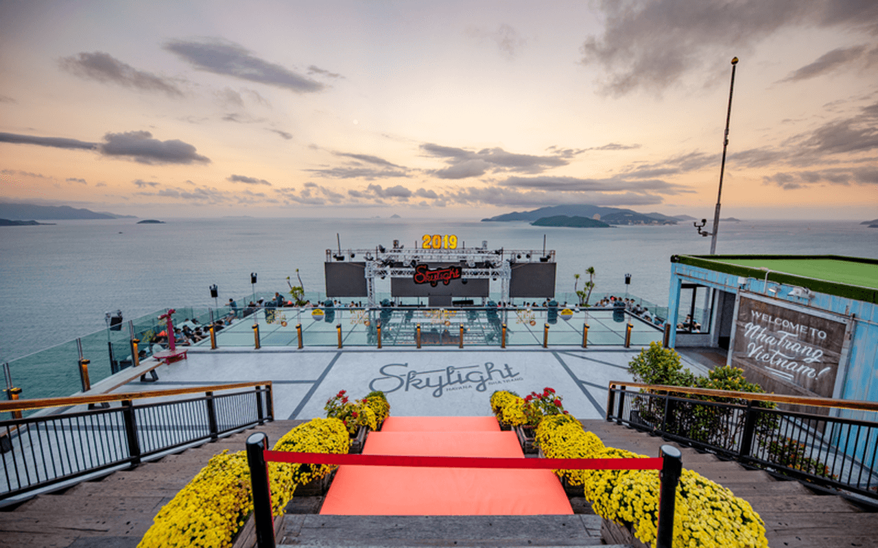Skylight Nha Trang: Chinh phục bầu trời & hương vị - Hình 8