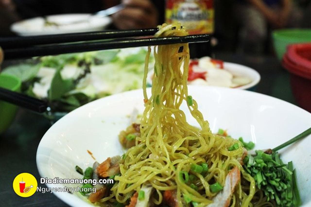 Sanh Ký Mì Gia: Wonton Noodle Delights in Nha Trang - Hình 3