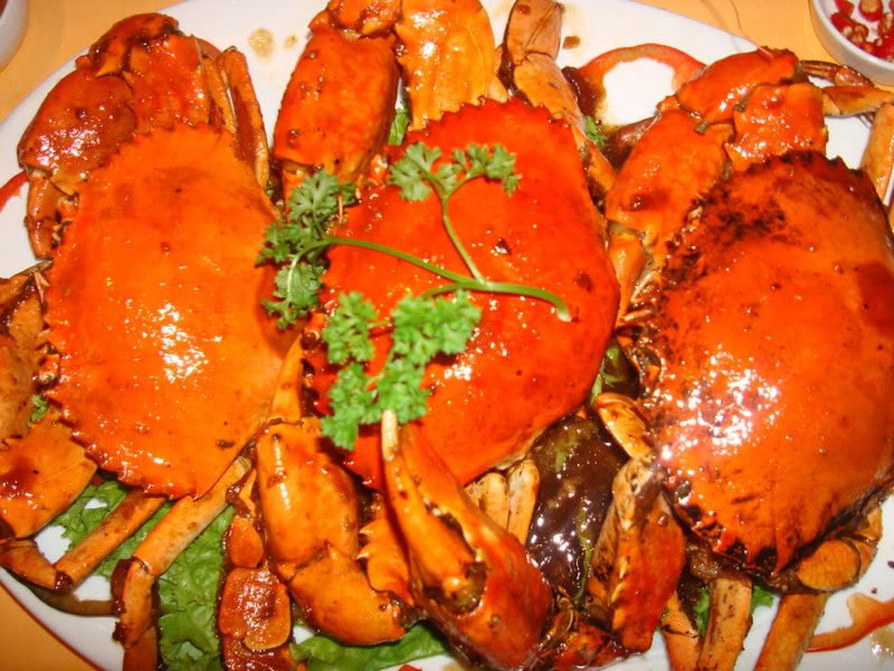 Vịnh Núi Chúa: Where Sea Breeze Meets Culinary Delights - Hình 6