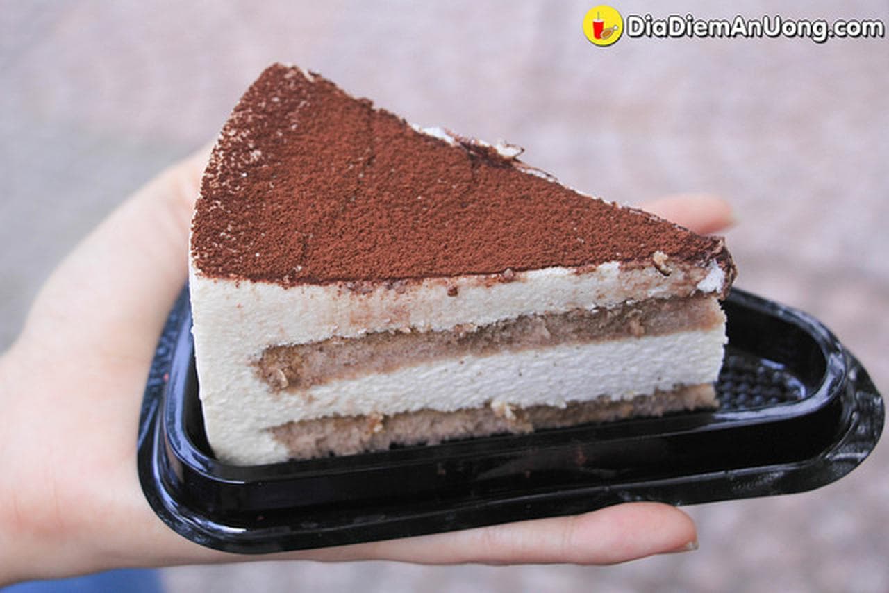 Us Cake: A Sweet Paradise for Nha Trang Travelers - Hình 2