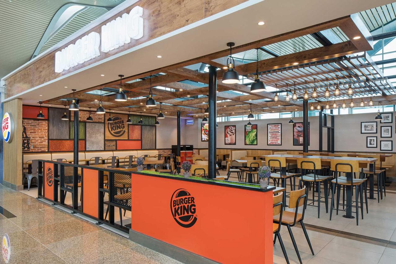 Burger King Cam Ranh Airport: Fuel Your Journey With Deliciousness - Hình 5