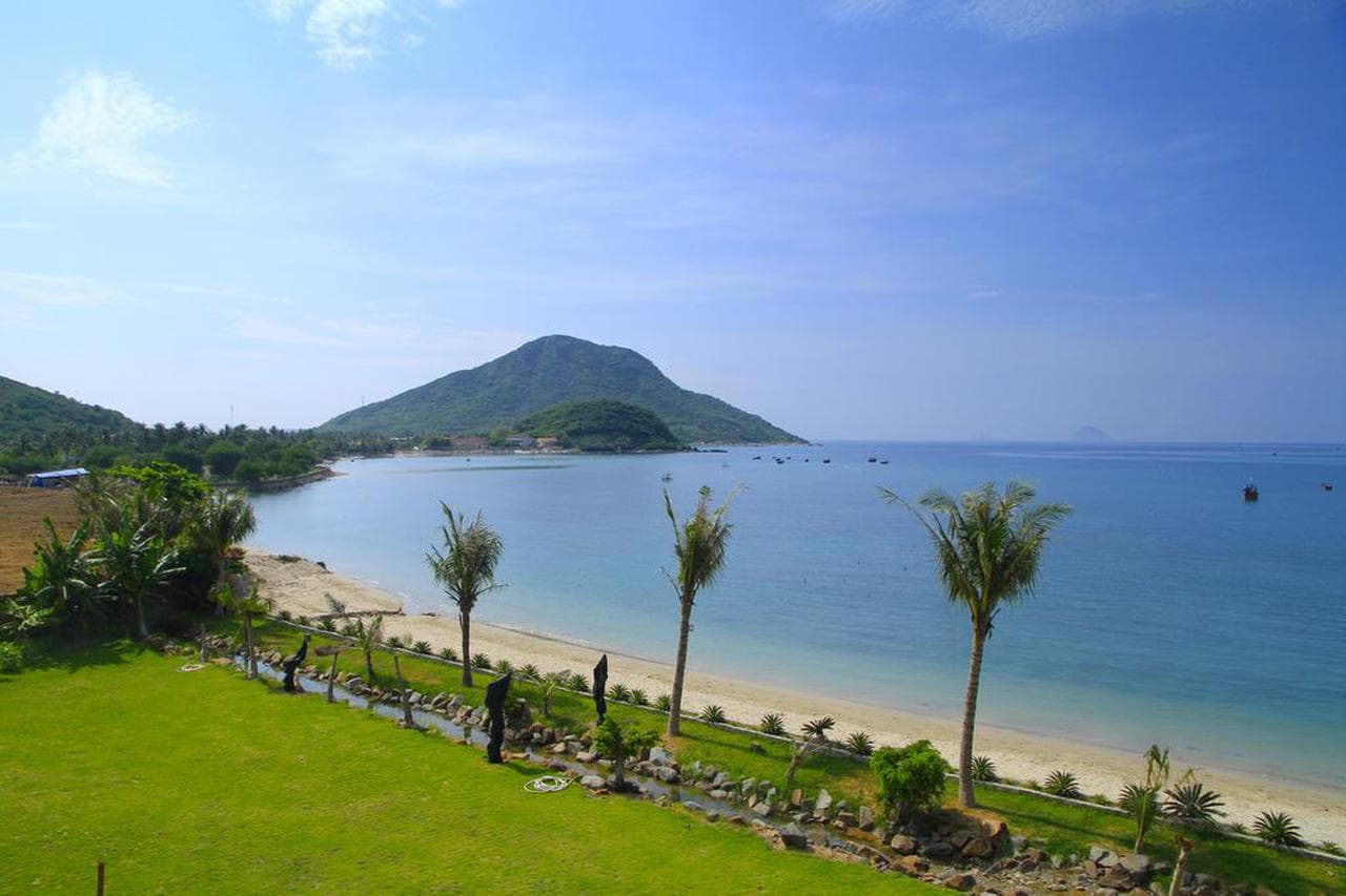 Ninhvana: A Dreamy Escape by the Sea - Hình 8
