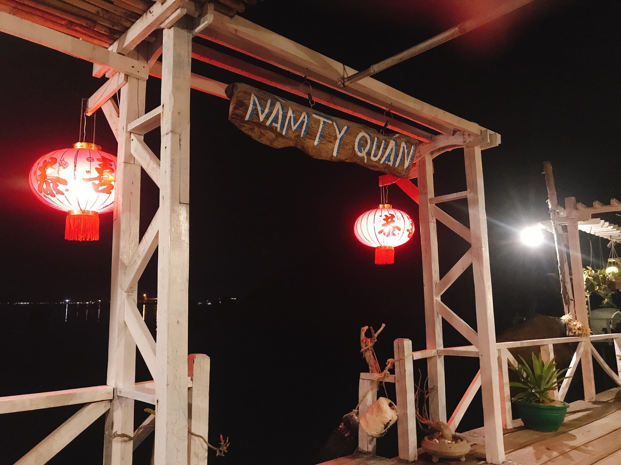 Năm Ty Quán: Fresh Seafood and Stunning Views in Bình Lập - Hình 8