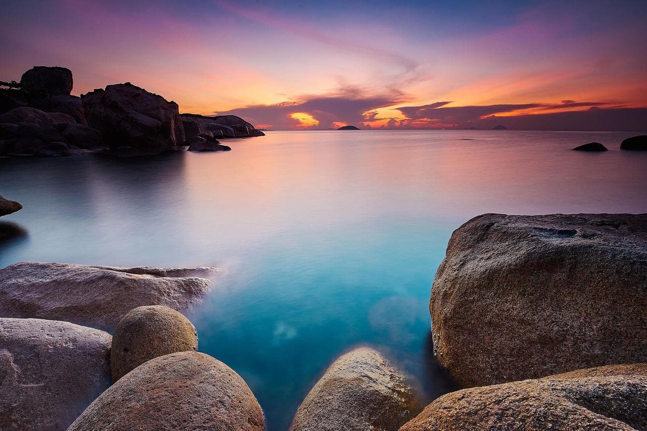 Nha Trang: where sunshine meets the sea, and fun never ends. - Hình 3