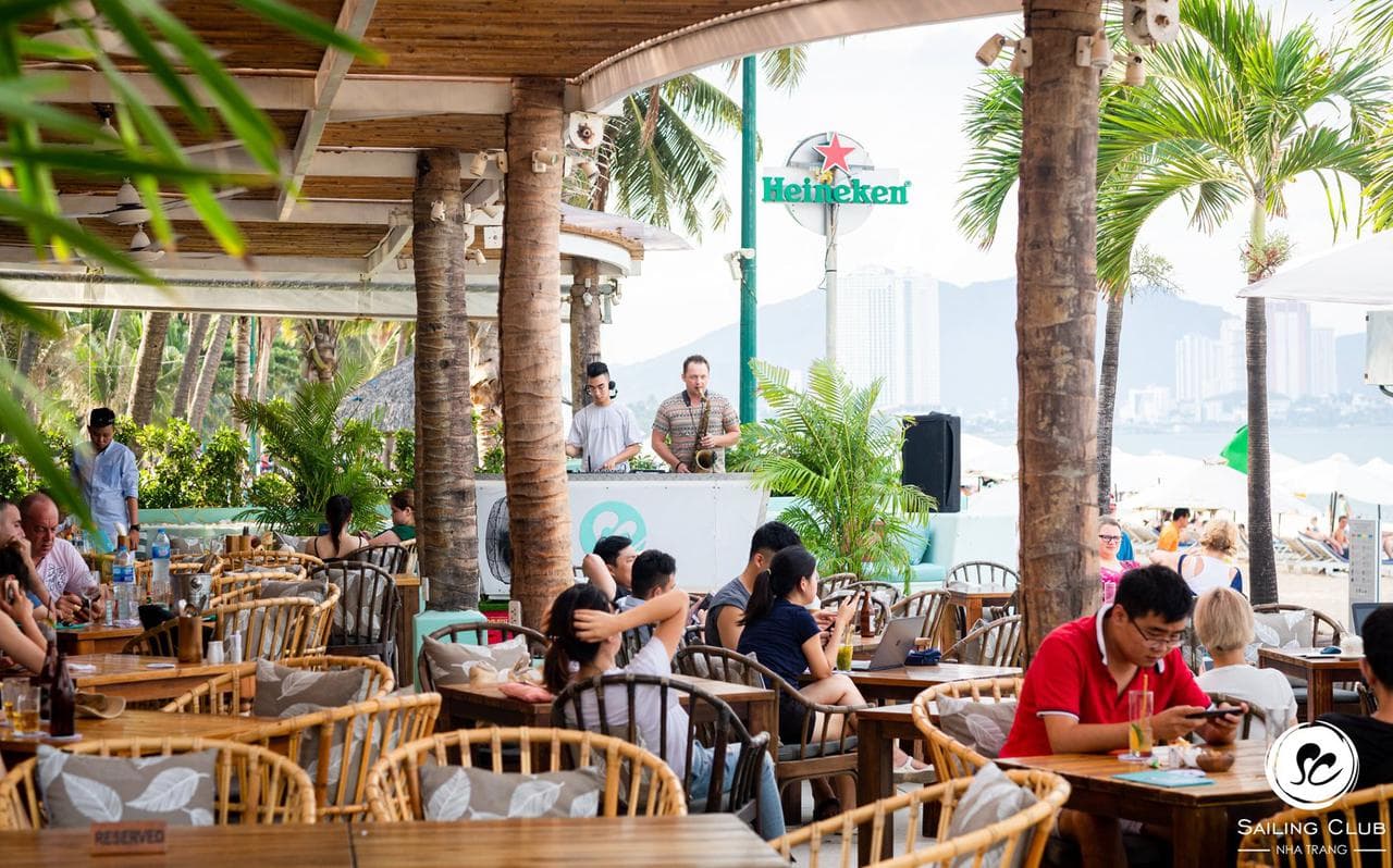 Sailling Club: Blending Ocean Serenity with Youthful Energy - Hình 10