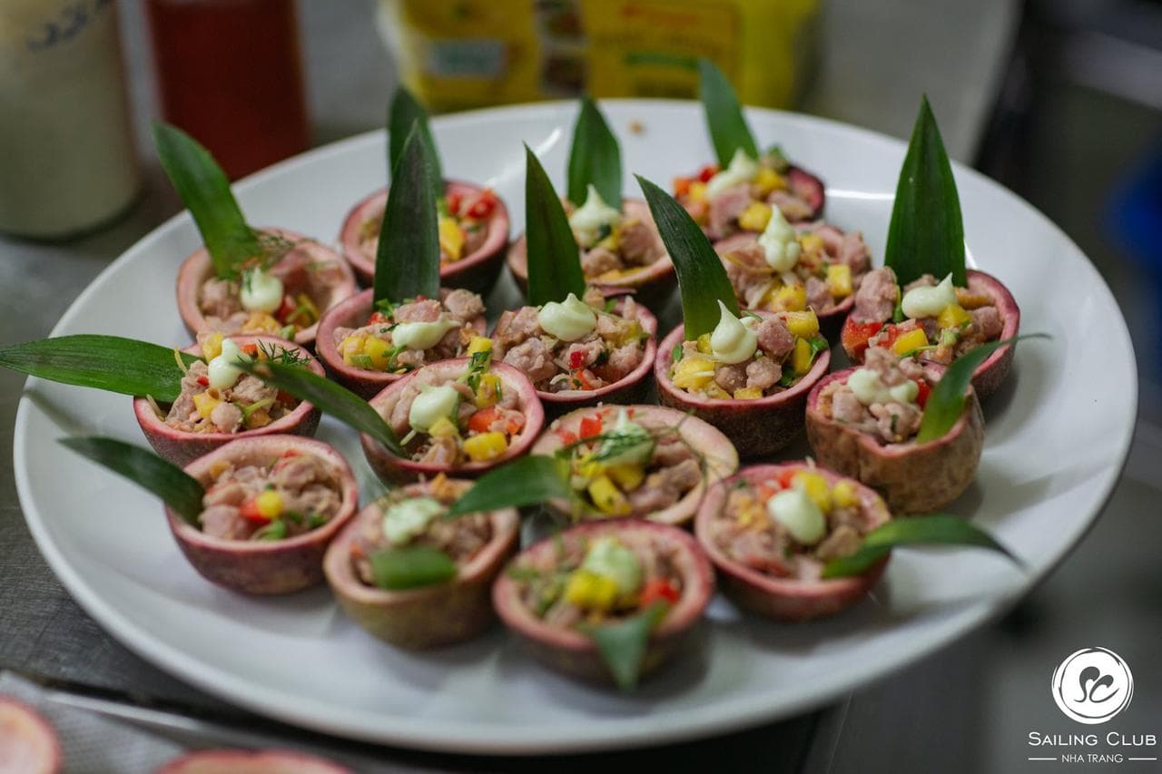 Sailling Club: Blending Ocean Serenity with Youthful Energy - Hình 7