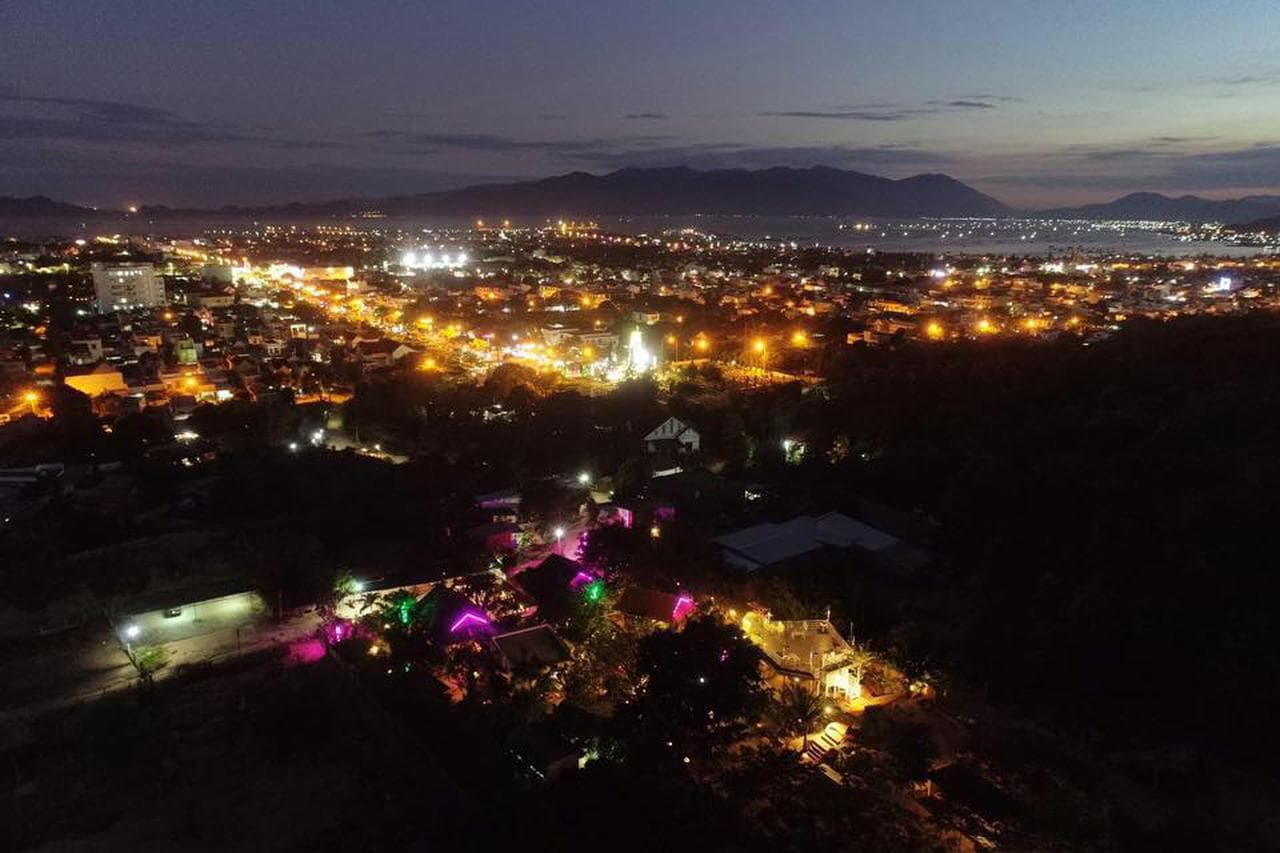 Dream Hills Coffee: A Tranquil Oasis in Cam Ranh City - Hình 1