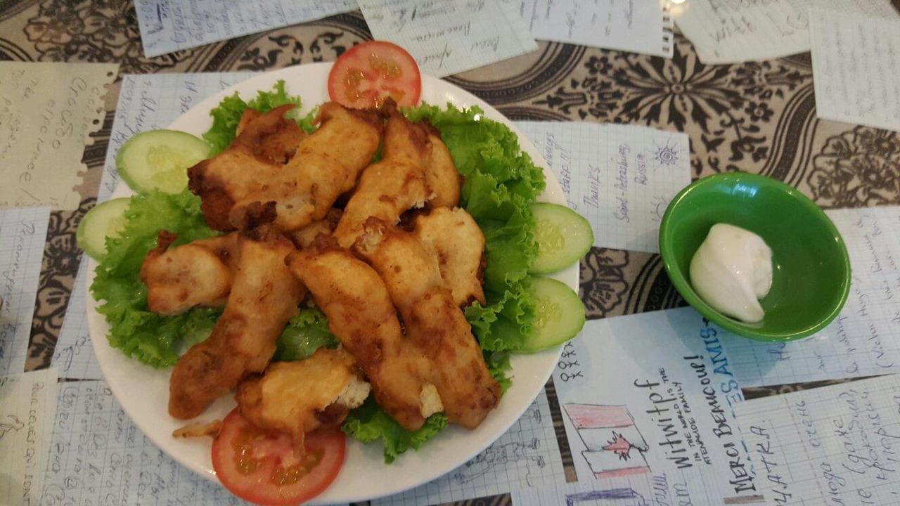 Nét Vui Vẻ Giữa Lòng Phố Tây: Ẩm Thực Đa Dạng, Giá Cả Hợp Lý - Hình 2