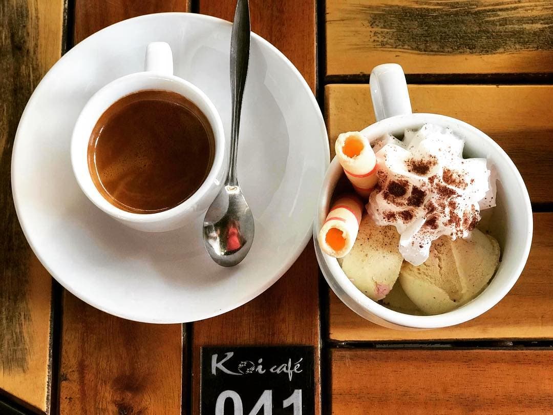 Koi Cafe: Không gian thoáng đãng, ly cà phê thơm ngon - Hình 1