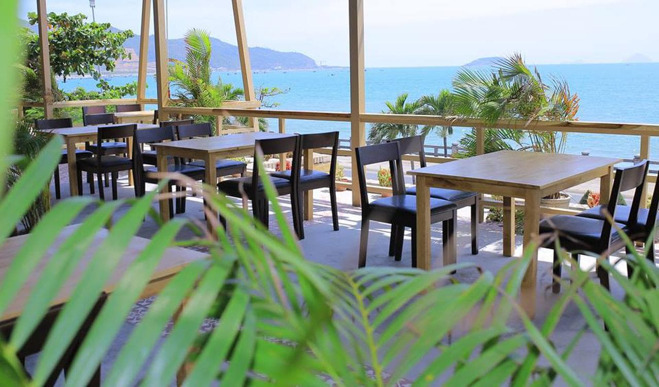 Hải Sản Làng Tôm: Ẩm Thực Biển Xanh Mát Tại Nha Trang - Hình 10