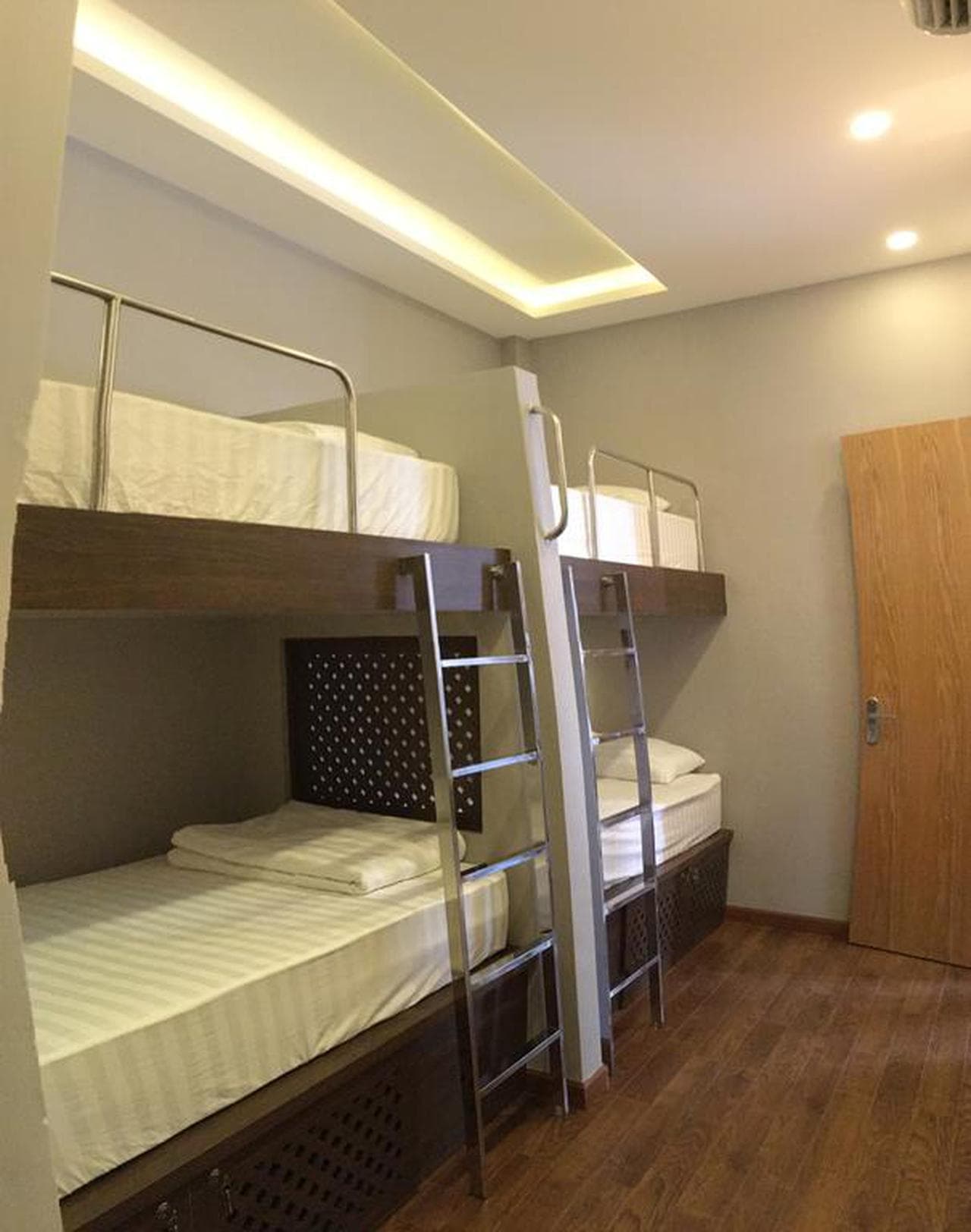 The Alley Hostel: Your Gateway to Nha Trang Adventure - Hình 25