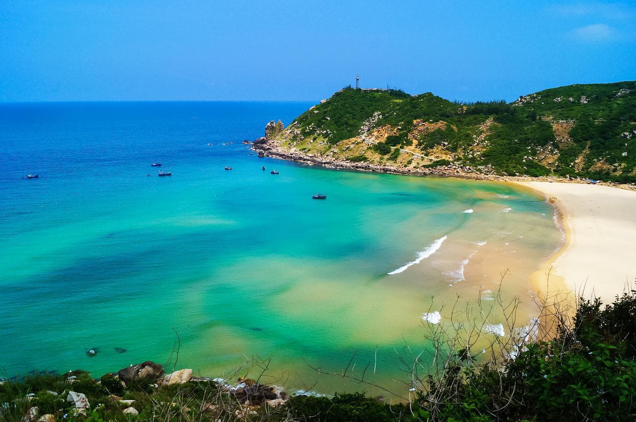 Bãi biển Đại Lãnh: Nơi biển xanh gặp gỡ lịch sử - Hình 8