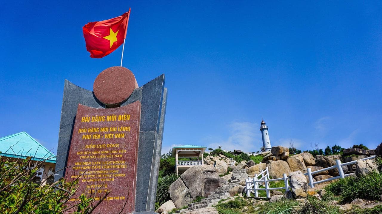 Bãi biển Đại Lãnh: Nơi biển xanh gặp gỡ lịch sử - Hình 11