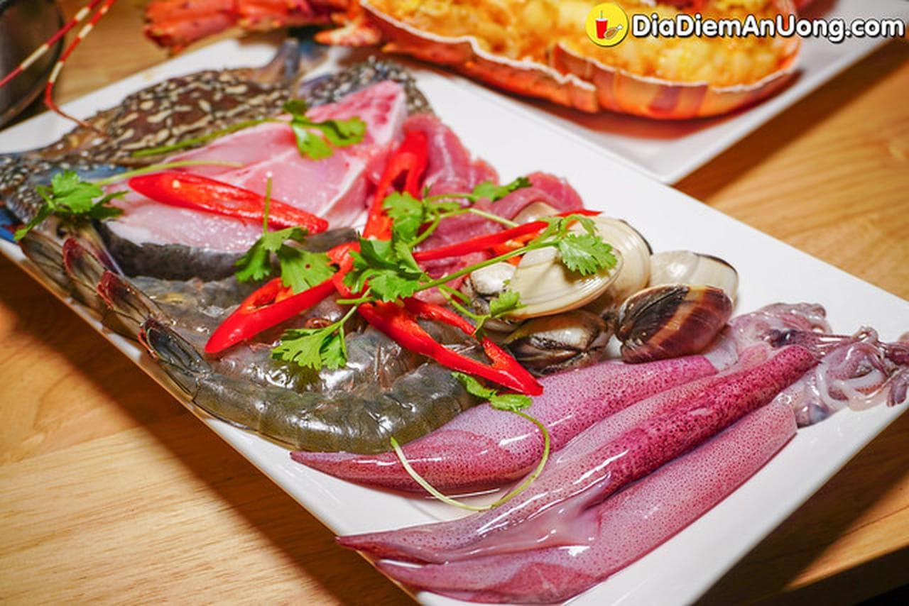 Chợ Hải Sản Bốn Bao: Nét Thơm Ngon Thu Hút Du Khách - Hình 2