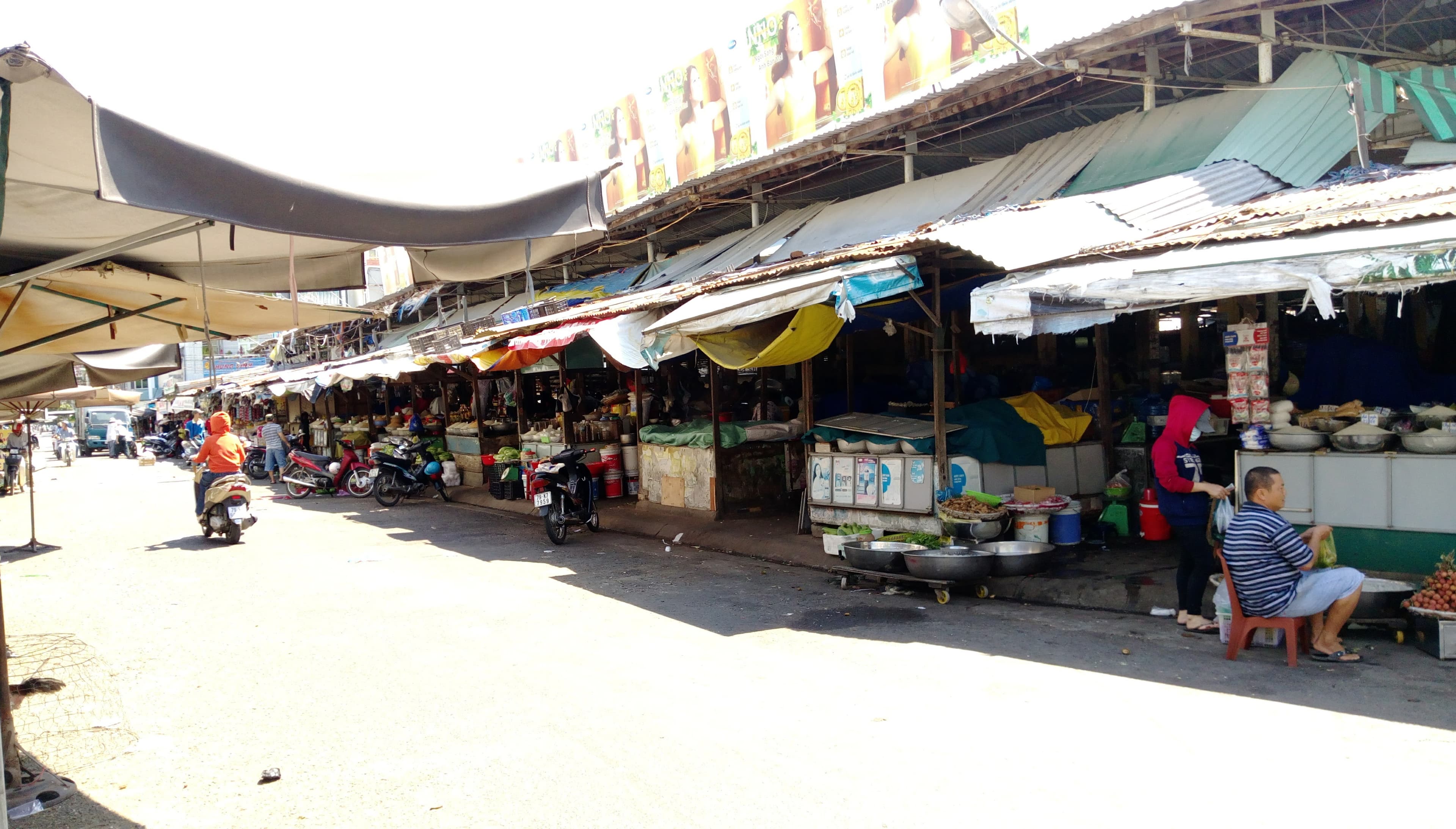 Chợ Xóm Mới Nha Trang: Thiên đường hải sản cho du khách - Hình 1