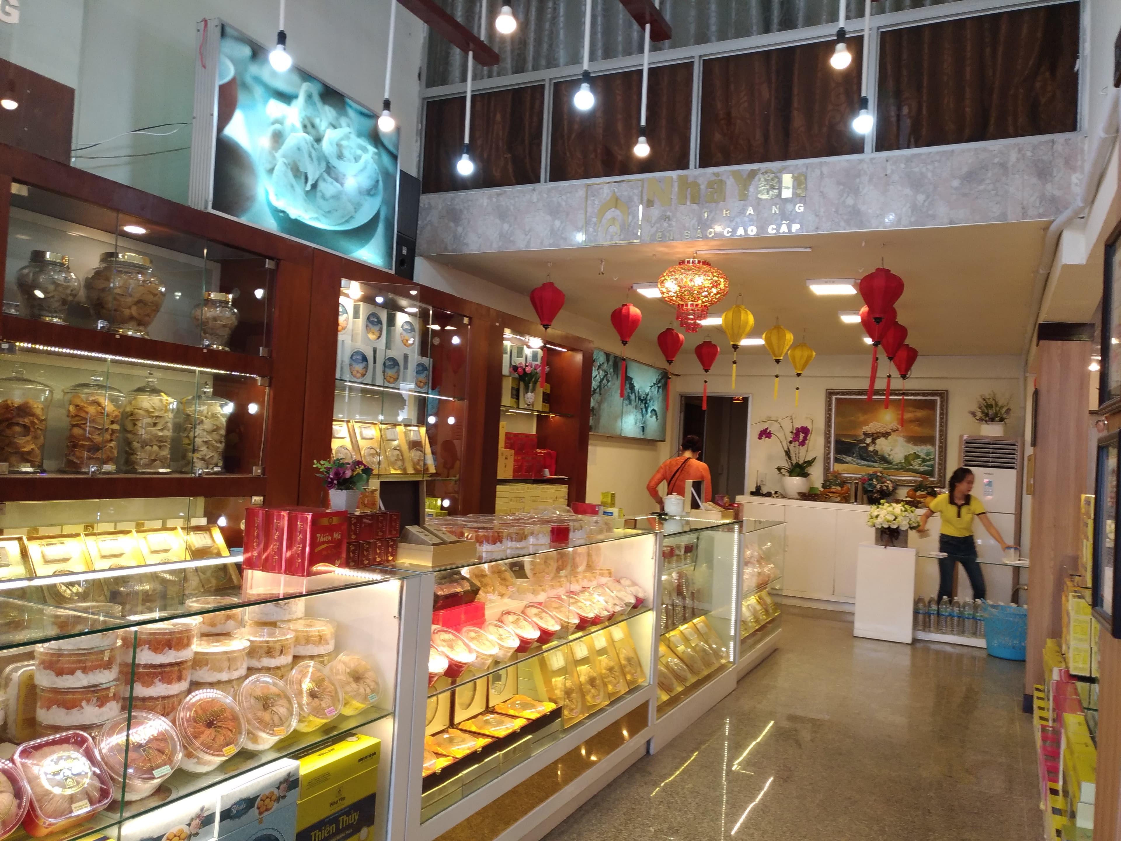 Chợ Xóm Mới Nha Trang: Thiên đường hải sản cho du khách - Hình 4