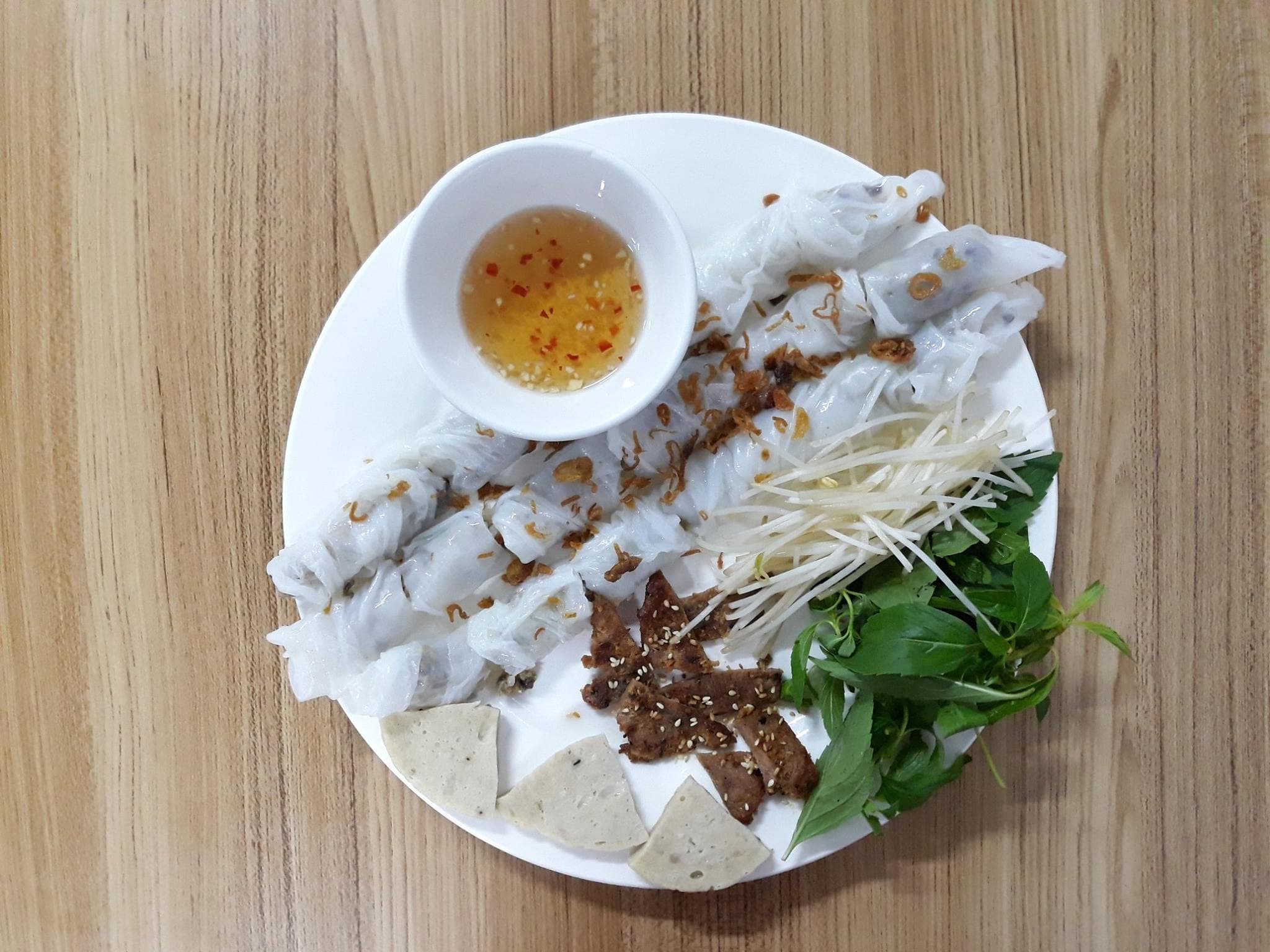 Bánh Ướt Nóng 26: A Taste of Ninh Hòa's Irresistible Flavor - Hình 2
