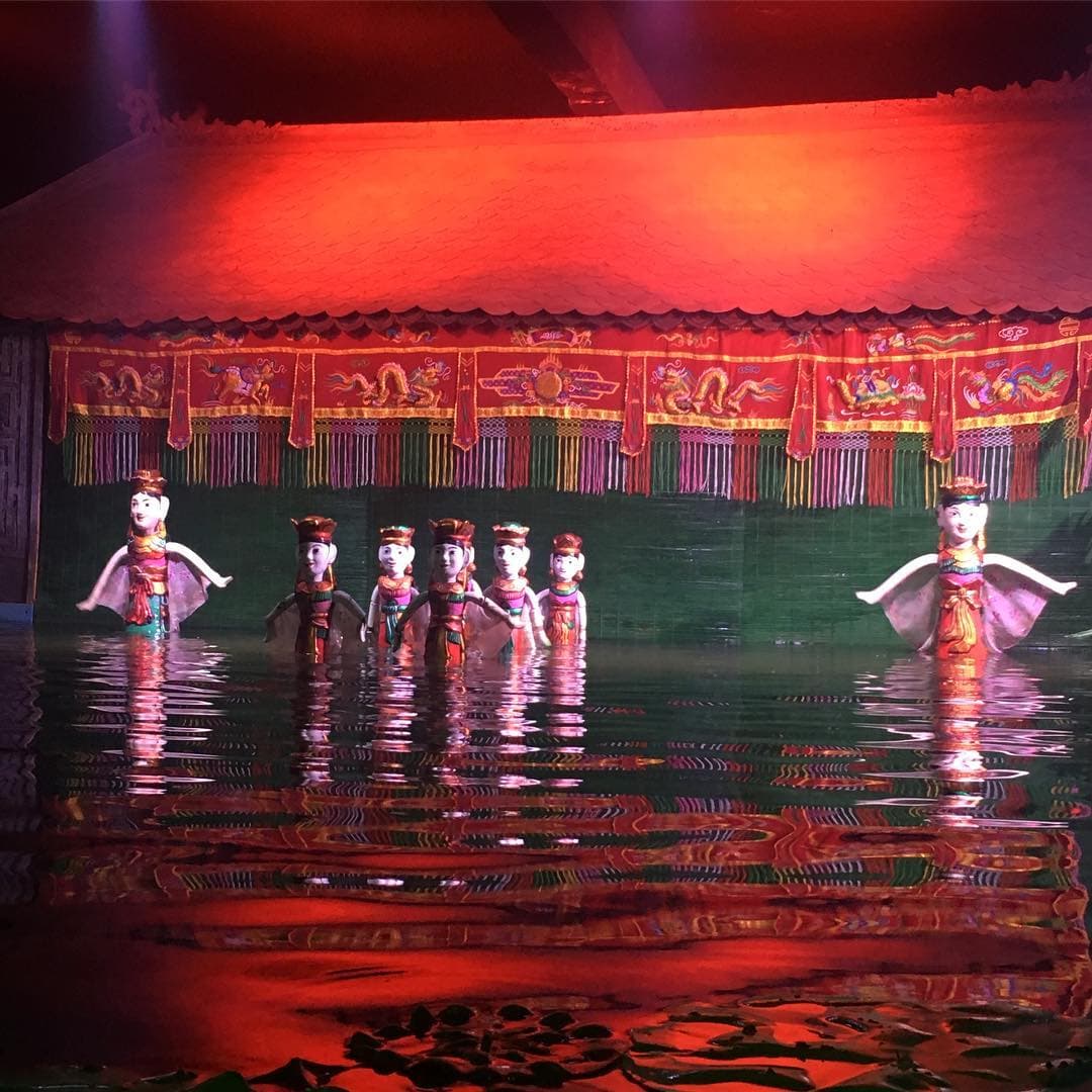 Múa Rối Nước Nha Trang: Chuyến Du Hành Kỳ Thú Vào Văn Hóa Việt Nam - Hình 8