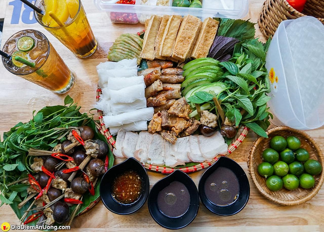 Mẹt Bún Đậu Nguyễn Trung Trực: A Culinary Masterpiece - Hình 4