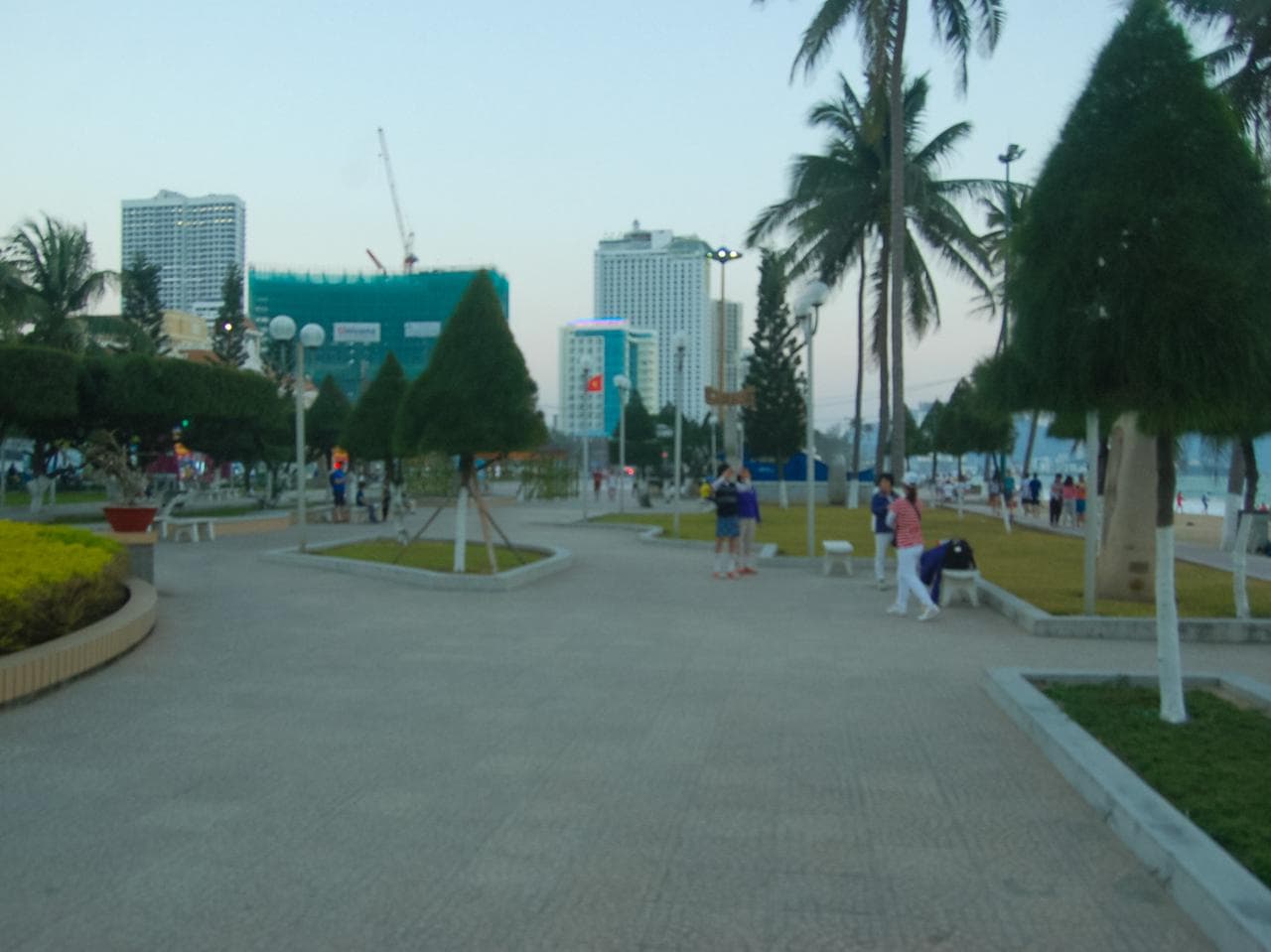 Công viên Phù Đổng: Thiên đường giải trí giữa lòng Nha Trang - Hình 29