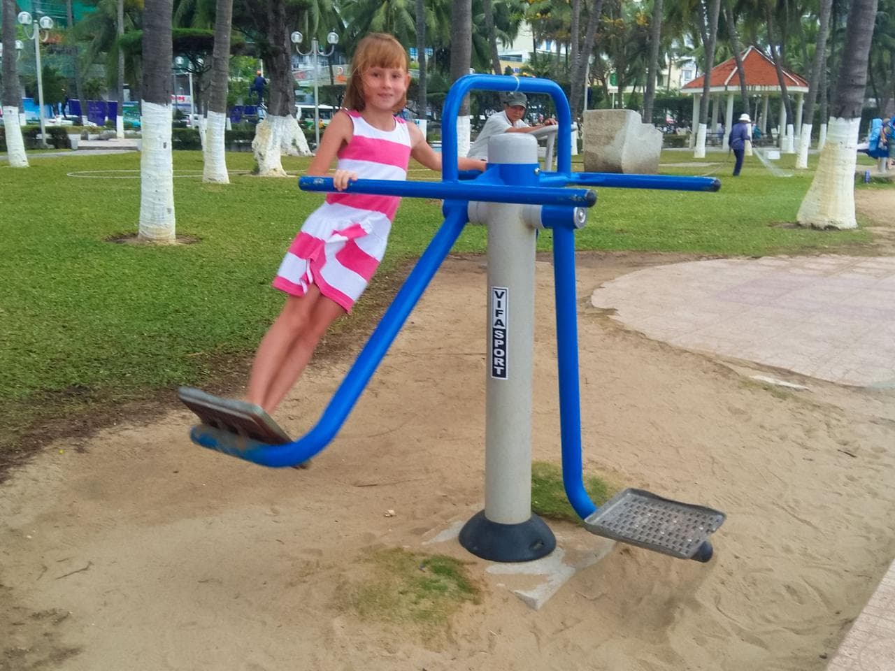 Công viên Phù Đổng: Thiên đường giải trí giữa lòng Nha Trang - Hình 37