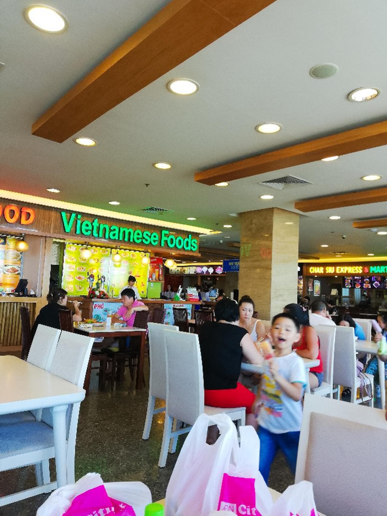 Nha Trang Centre: Thiên đường mua sắm và giải trí - Hình 5