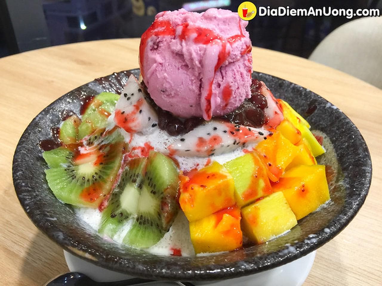 Quiches December Coffee: A Refreshing Oasis of Fruit Bingsu - Hình 2